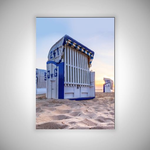 CuxPrint - Motiv: Strandkörbe im Sonnenaufgang Hochformat | 3mm Alu-Dibond-Platte Galerie Print