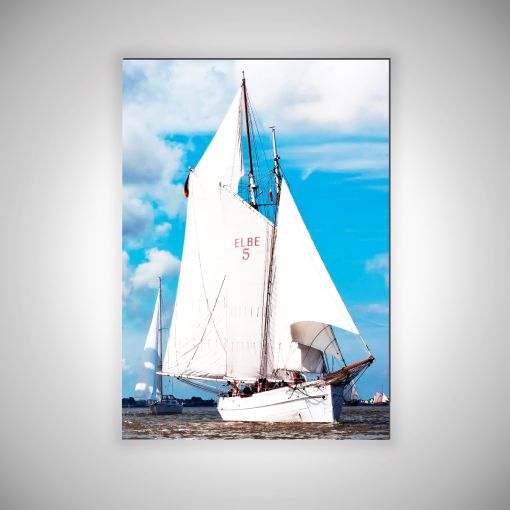 CuxPrint - Motiv: Segelschiff auf der Nordsee Hochformat | 3mm Alu-Dibond-Platte Galerie Print