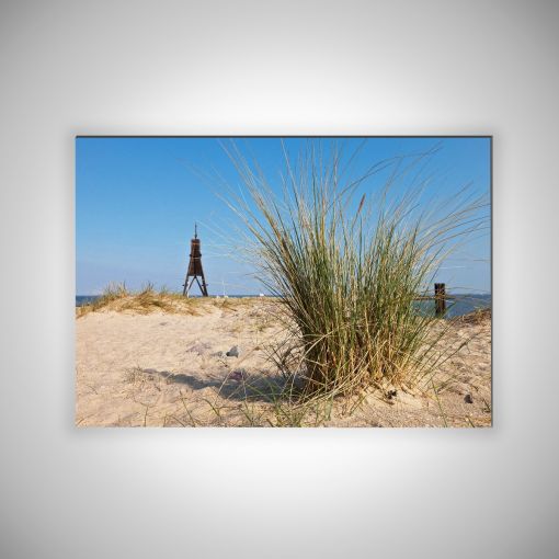 CuxPrint - Motiv: Kugelbake mit Küstengras Querformat | 3mm Alu-Dibond-Platte Galerie Print