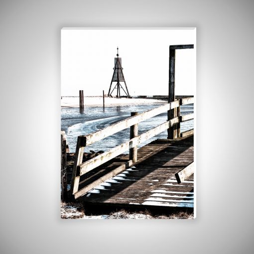 CuxPrint - Motiv: Kugelbake aus der Sicht des Hafens Hochformat | Hartschaumplatte 10mm Galerie Print