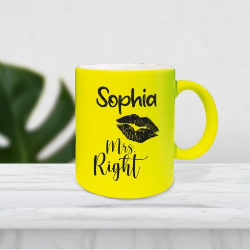 Tasse - Motiv: Mrs. Right mit Namen | Neontasse